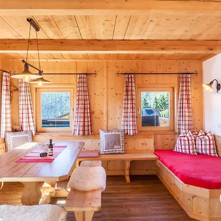 Chalet Berghutte Ahornblick